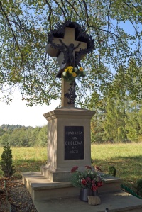 Ryc. 10 Krzyż na Gwoźnicy postawiony w pobliżu cmentarza epidemicznego (2015)